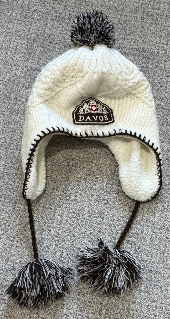 Davos Switzerland Cable Knit Sherpa Lined Earflap Ski Beanie – Off White / Cream